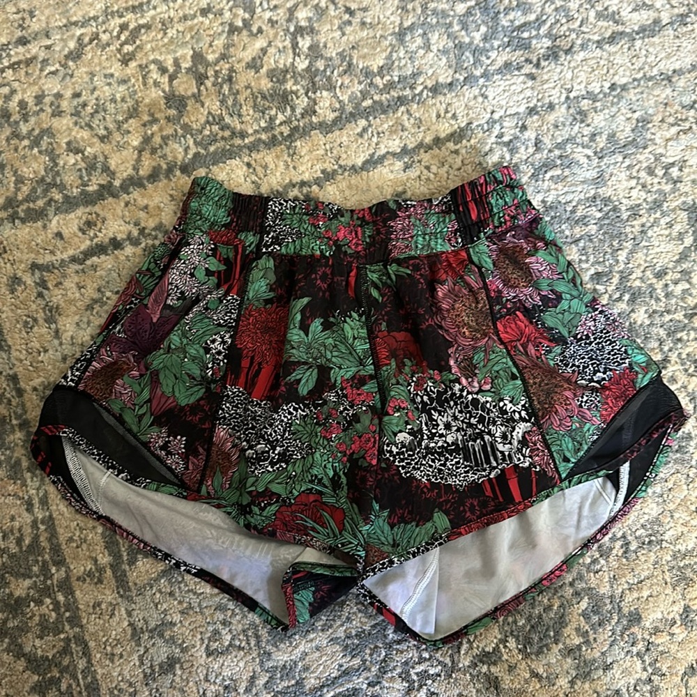 Lululemon Hotty Hot Shorts
